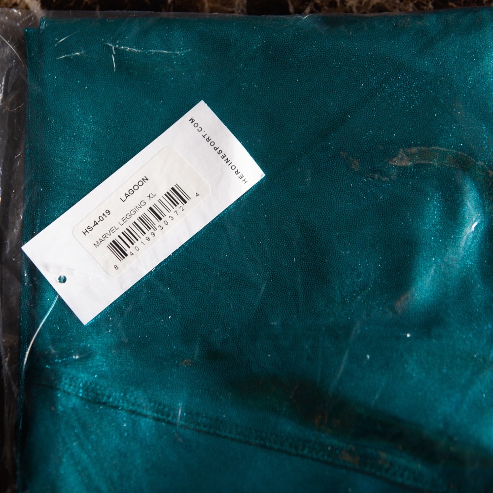 HERIONE SPORT LEGGINGS - NWT